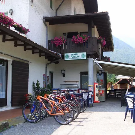 Hotel Maroni